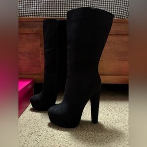 New Women's Shoedazzle Zivana Black Heeled
Boots Size 6.5